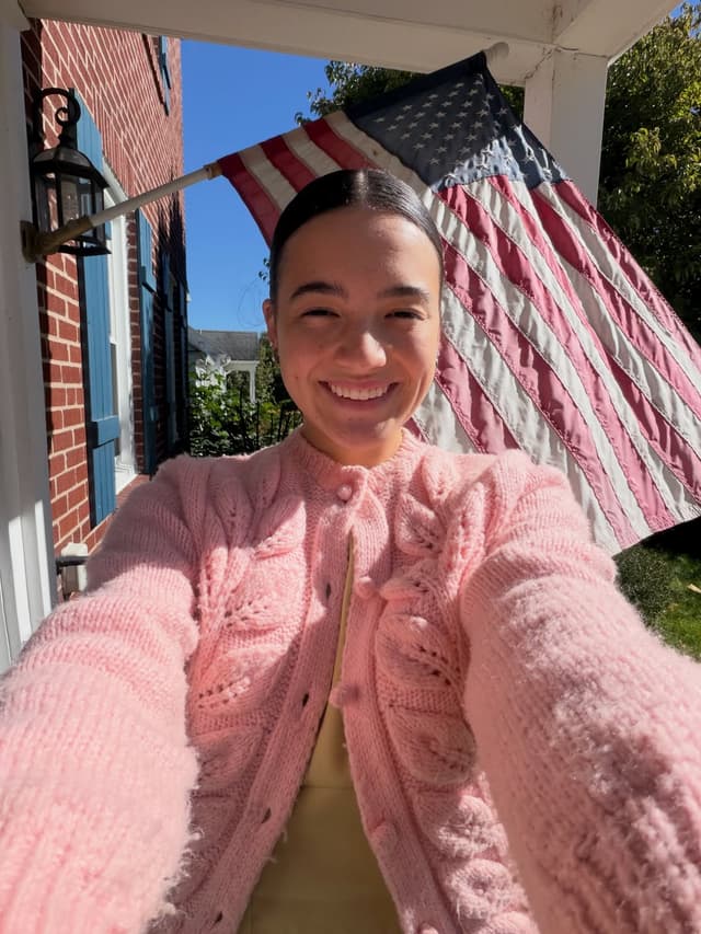 @allabknits's Instagram post posted on date 10/21/2026 which generated 318 likes and 22 comments