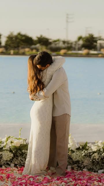 @anaclaradallier's Instagram post posted on date 12/1/2025 which generated 375208 likes and 2894 comments