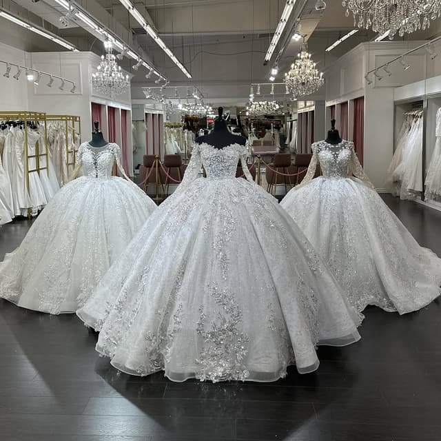 @anitasbridal's Instagram post posted on date 11/30/2023 which generated 3417 likes and 65 comments