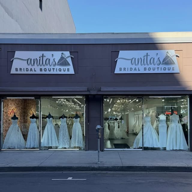 @anitasbridal's Instagram post posted on date 1/17/2026 which generated 996 likes and 18 comments