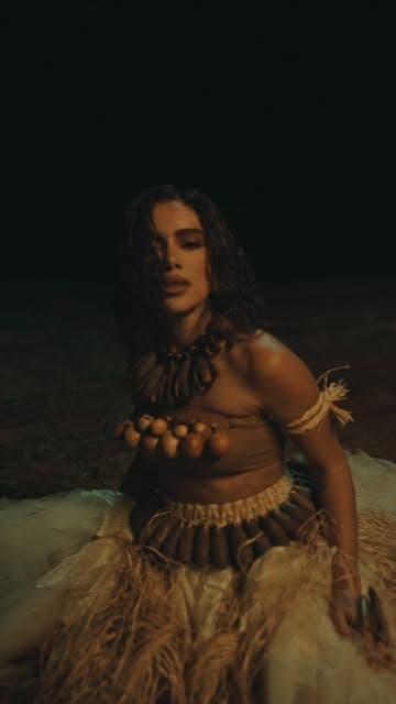 @anitta's Instagram post posted on date 6/4/2026 which generated 237326 likes and 7366 comments