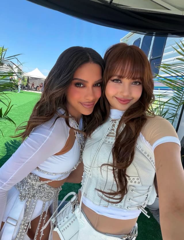 @anitta's Instagram post posted on date 6/14/2026 which generated 691423 likes and 8663 comments
