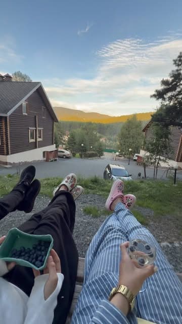@annet_zatcepina's Instagram post posted on date 8/23/2026 which generated 6594 likes and 4 comments