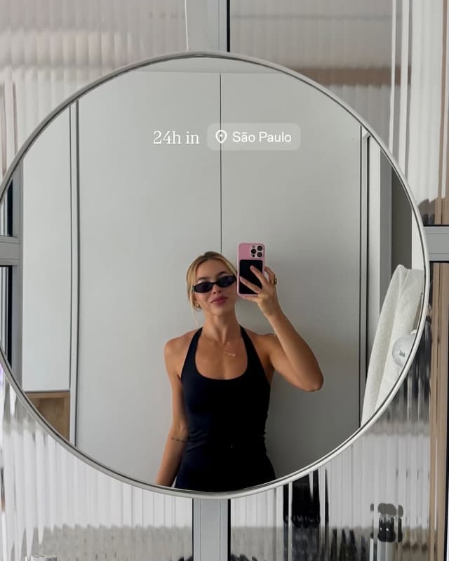 @aryanaluiza's Instagram post posted on date 10/15/2026 which generated 129 likes and 14 comments