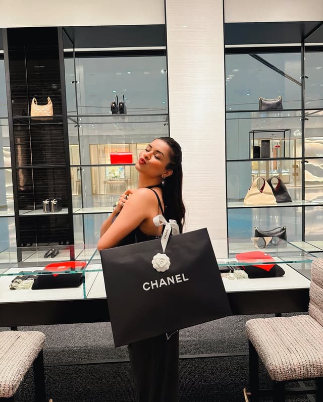 @avneetkaur_13's Instagram post posted on date 10/22/2026 which generated 94606 likes and 385 comments