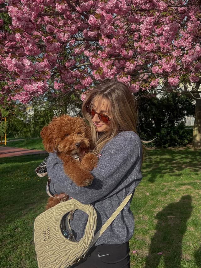 @becseizoe's Instagram post posted on date 4/6/2026 which generated 119 likes and 2 comments