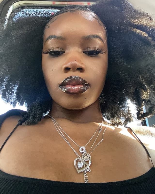 @belconira's Instagram post posted on date 6/29/2025 which generated 3 likes and 2 comments