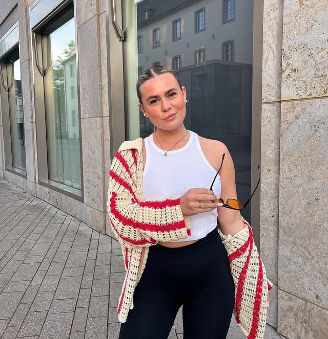 @bellainastr's Instagram post posted on date 5/29/2023 which generated 1320 likes and 30 comments