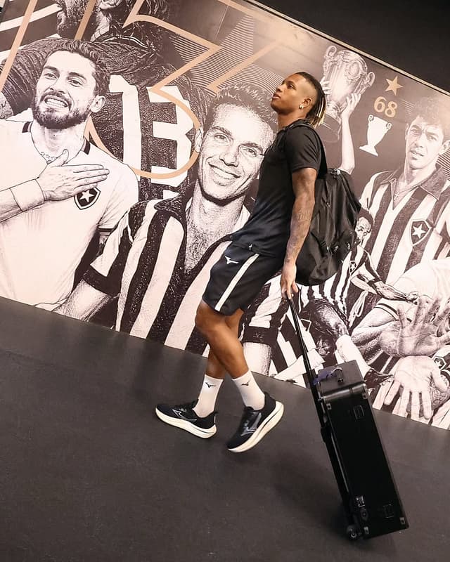 @botafogo's Instagram post posted on date 10/7/2026 which generated 4282 likes and 84 comments