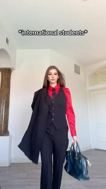 @brookemonk's Instagram post posted on date 9/25/2026 which generated 637158 likes and 1710 comments