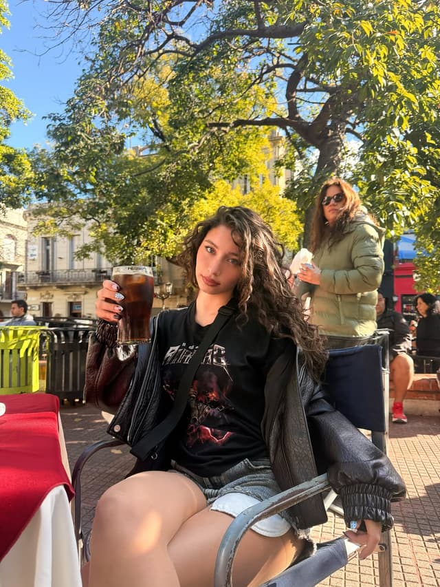 @carlaacs_'s Instagram post posted on date 7/13/2026 which generated 23373 likes and 0 comments