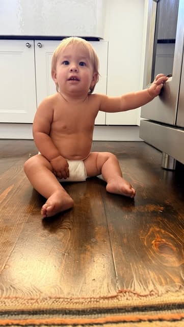 @carochambers's Instagram post posted on date 8/31/2026 which generated 2572 likes and 16 comments