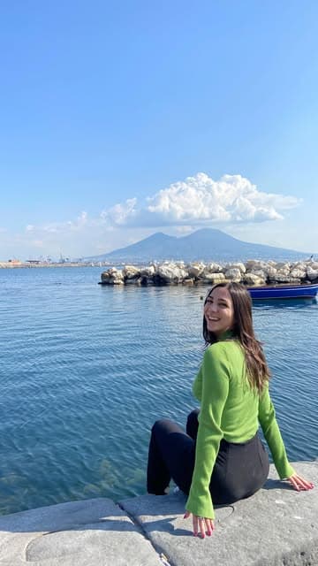 @chichimarras's Instagram post posted on date 2/12/2024 which generated 76952 likes and 1222 comments