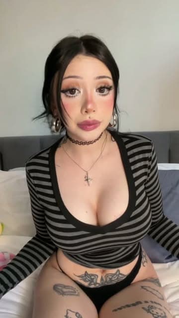 @cybermochii's Instagram post posted on date 10/3/2026 which generated 1384 likes and 12 comments