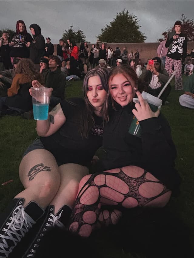 @dahliaaaaa_5's Instagram post posted on date 9/30/2026 which generated 91 likes and 10 comments