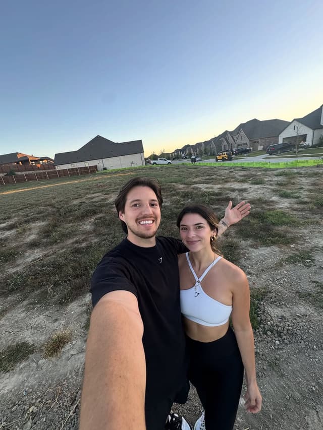 @elgallofx's Instagram post posted on date 10/18/2025 which generated 4593 likes and 91 comments