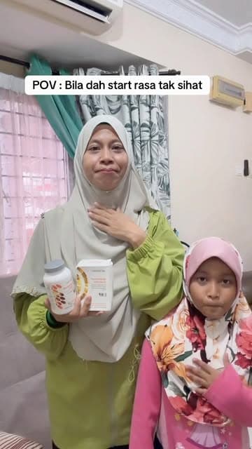 @farah_najwa55's Instagram post posted on date 7/28/2026 which generated 4 likes and 4 comments