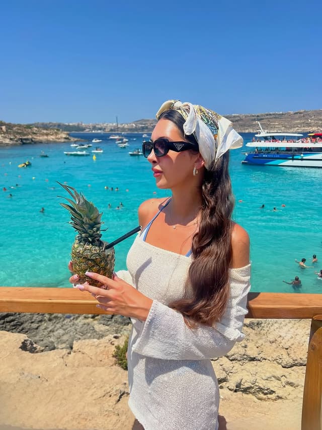 @feliciaaureax's Instagram post posted on date 8/13/2025 which generated 3 likes and 3 comments