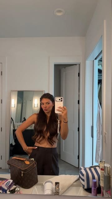 @gianninagibelli's Instagram post posted on date 8/28/2026 which generated 6062 likes and 109 comments