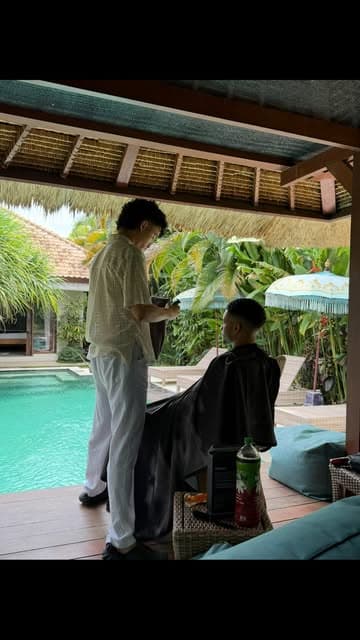 @hakeemhoang's Instagram post posted on date 3/18/2026 which generated 8239 likes and 33 comments