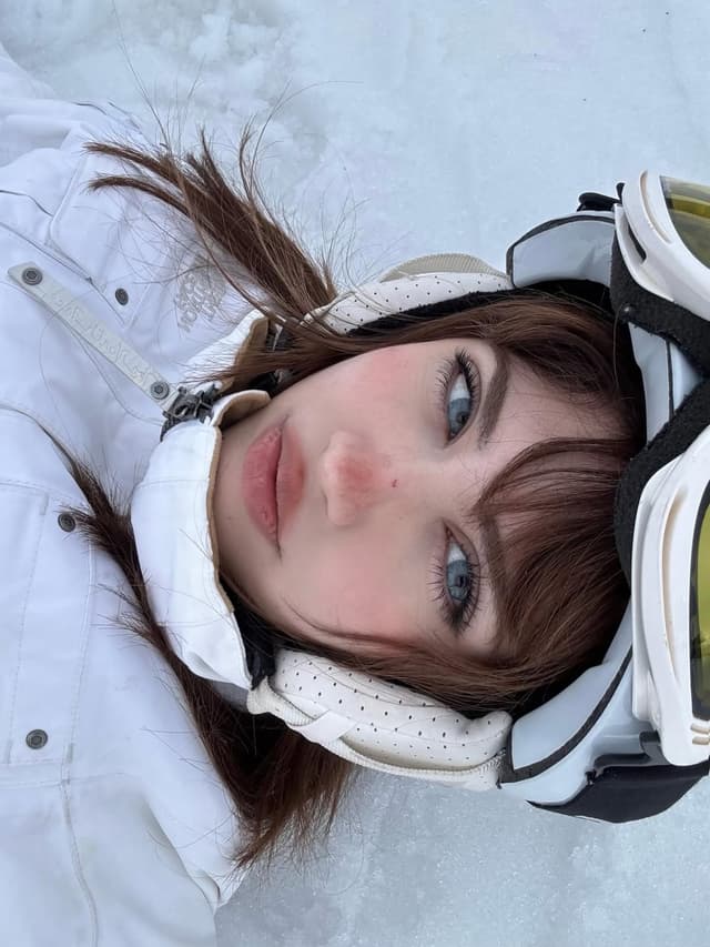 @hirixie's Instagram post posted on date 2/13/2026 which generated 23913 likes and 193 comments
