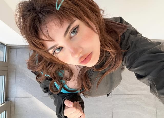 @hirixie's Instagram post posted on date 3/5/2026 which generated 15181 likes and 152 comments
