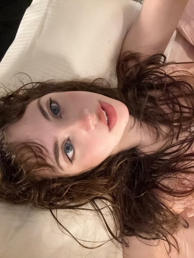 @hirixie's Instagram post posted on date 9/9/2026 which generated 21920 likes and 141 comments