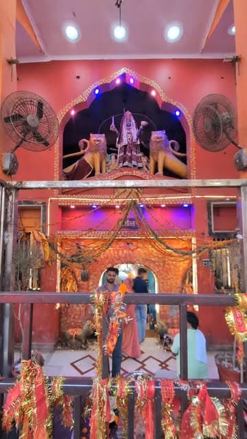 @i.love.mainpuri's Instagram post posted on date 10/22/2026 which generated 718 likes and 8 comments