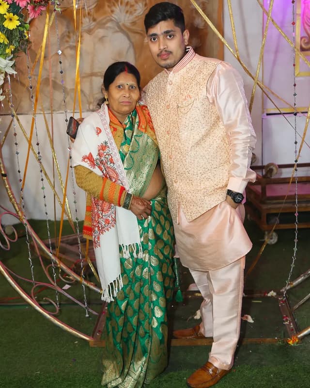 @im_nitinjha's Instagram post posted on date 3/20/2022 which generated 27 likes and 2 comments