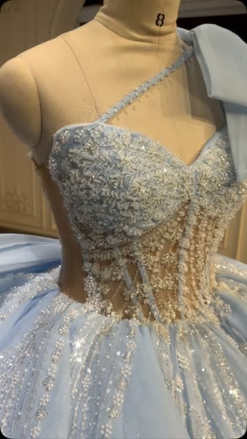 @is_wedding_dress_factory's Instagram post posted on date 8/29/2026 which generated 21 likes and 0 comments