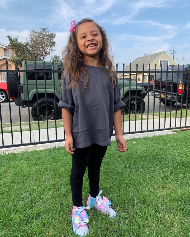 @jade's Instagram post posted on date 10/5/2020 which generated 719 likes and 17 comments