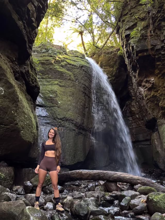 @jessicahoffmann_'s Instagram post posted on date 10/15/2026 which generated 4668 likes and 42 comments