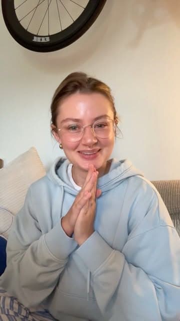 @larisazz's Instagram post posted on date 9/16/2026 which generated 161 likes and 1 comments