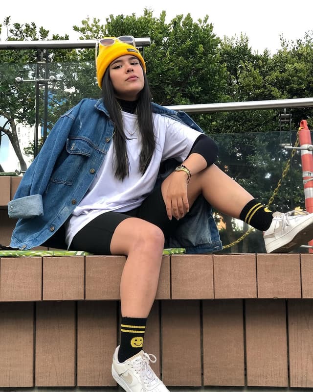 @lin_jaylin's Instagram post posted on date 4/1/2021 which generated 84 likes and 1 comments