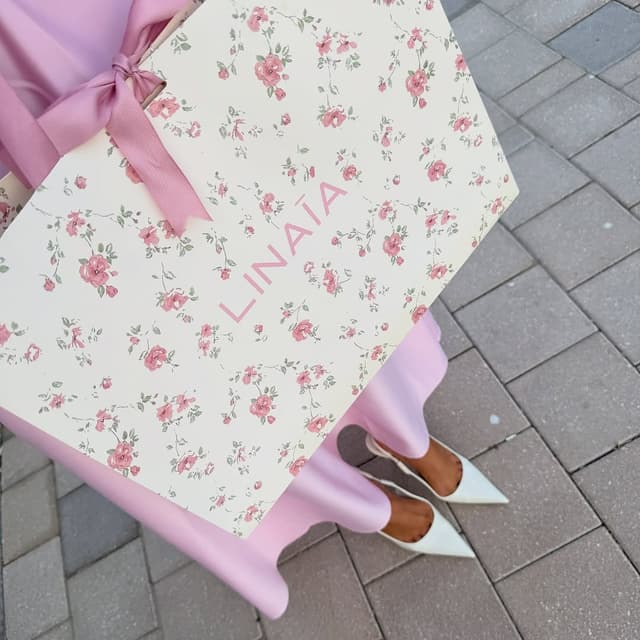 @linaia.co's Instagram post posted on date 7/8/2026 which generated 210 likes and 0 comments