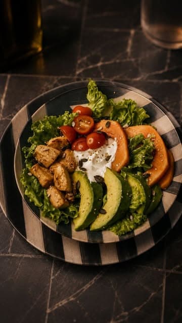 @lines.restaurante.grill's Instagram post posted on date 6/17/2026 which generated 38 likes and 1 comments