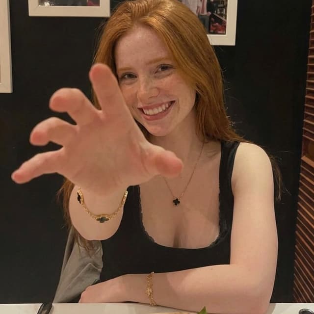 @marianazulkii's Instagram post posted on date 8/2/2026 which generated 206 likes and 4 comments