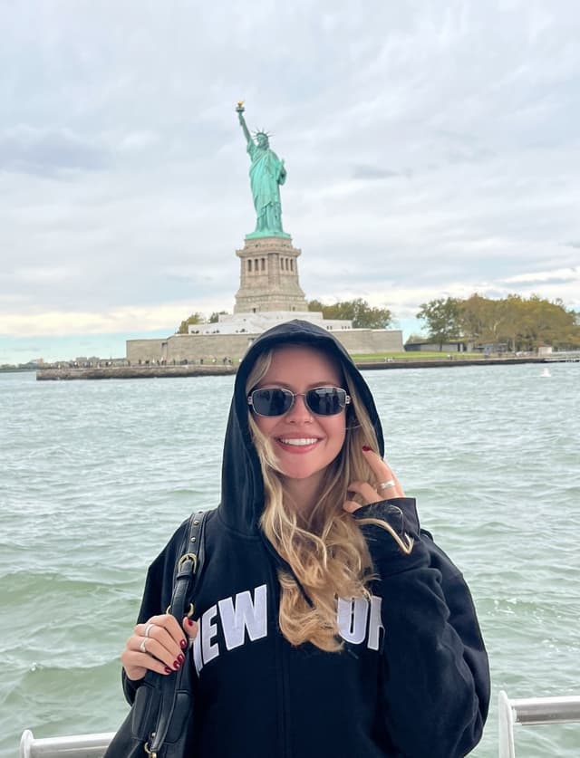 @melxmorris's Instagram post posted on date 10/24/2026 which generated 29306 likes and 266 comments