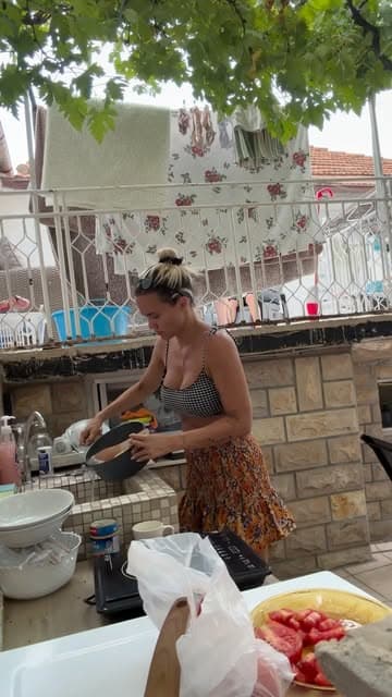 @meri.banovac's Instagram post posted on date 8/12/2026 which generated 7495 likes and 14 comments