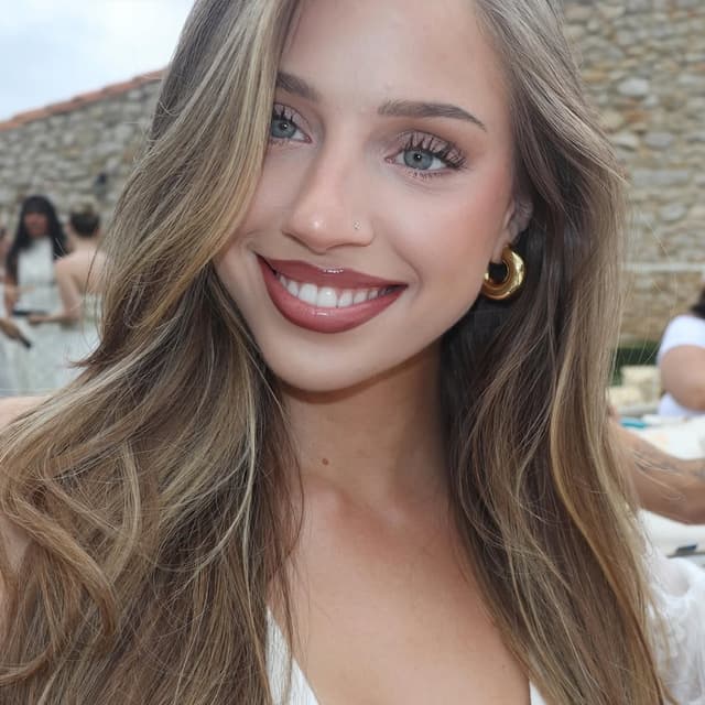 @merysannr's Instagram post posted on date 6/7/2026 which generated 1069 likes and 14 comments