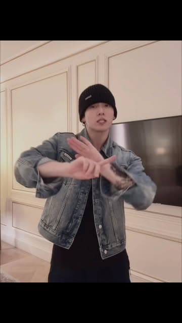@mnijungkook's Instagram post posted on date 6/25/2026 which generated 6303447 likes and 210041 comments