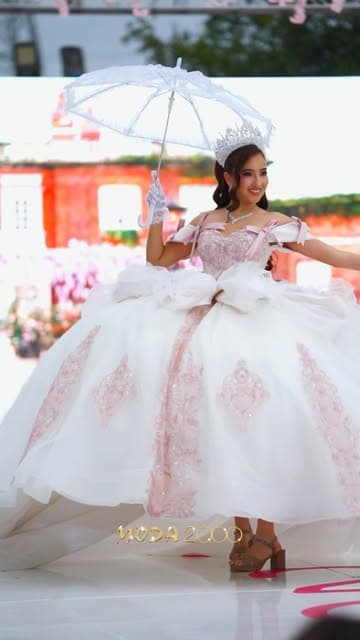 @moda2000inc's Instagram post posted on date 9/1/2026 which generated 483 likes and 11 comments