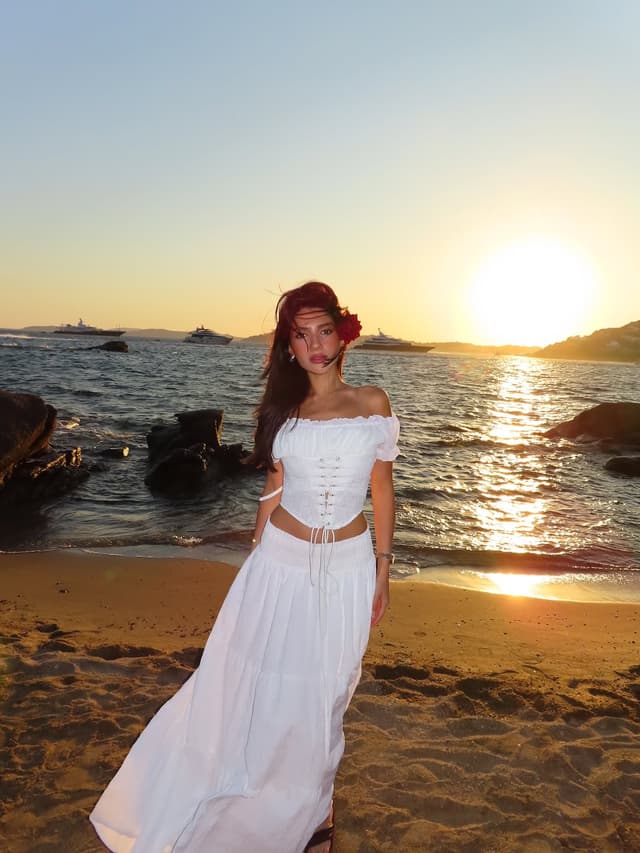 @narins_beauty's Instagram post posted on date 8/13/2026 which generated 411430 likes and 30662 comments