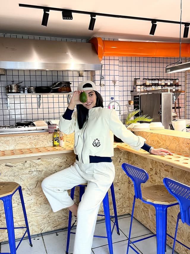@narrjes_agl's Instagram post posted on date 12/26/2025 which generated 170 likes and 26 comments