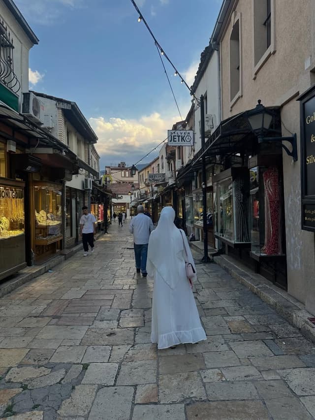 @nejramemedi's Instagram post posted on date 12/16/2025 which generated 72 likes and 5 comments