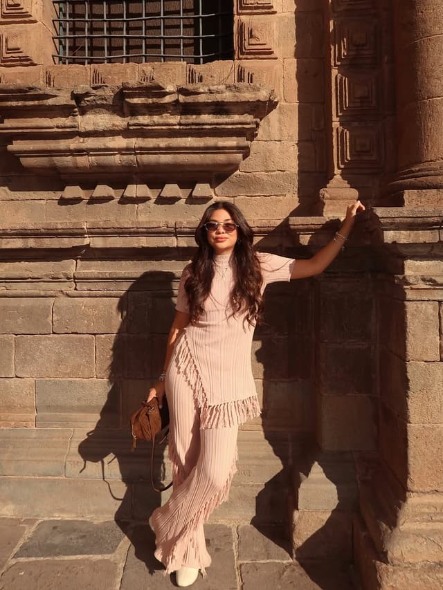 @nuevehoras's Instagram post posted on date 8/23/2026 which generated 709 likes and 3 comments