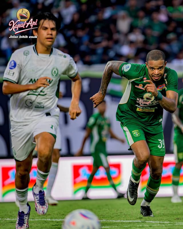 @officialpersebaya's Instagram post posted on date 10/18/2026 which generated 14708 likes and 1009 comments