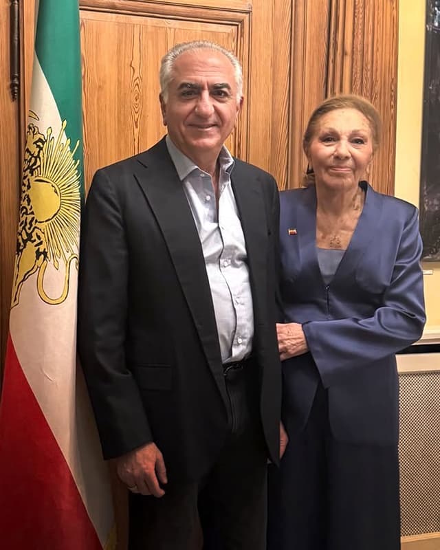 @officialrezapahlavi's Instagram post posted on date 10/14/2026 which generated 498617 likes and 36004 comments