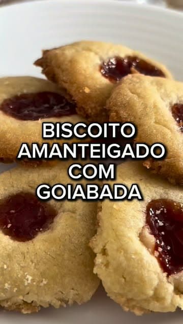 @receitasdabaixinha's Instagram post posted on date 8/16/2026 which generated 3 likes and 3 comments