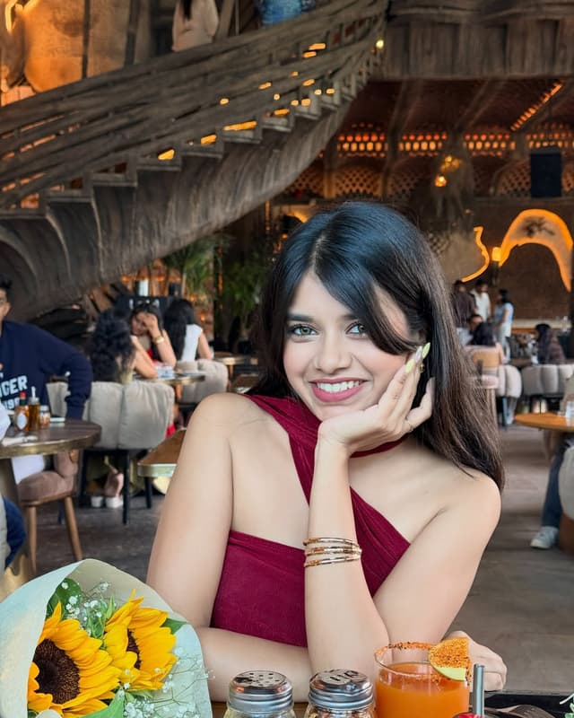 @riya_rathod12's Instagram post posted on date 9/4/2026 which generated 1561 likes and 58 comments